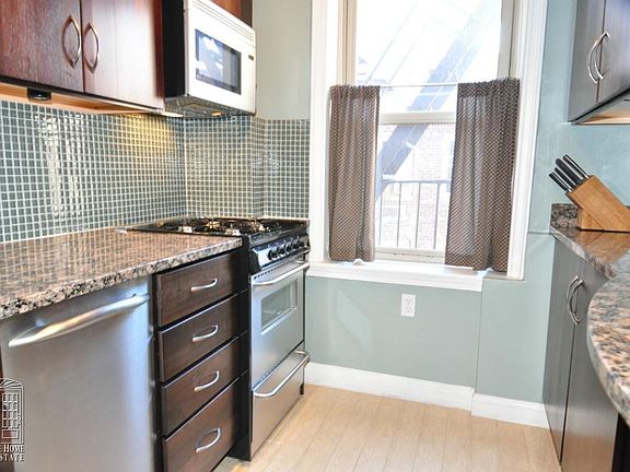 4th image of 4310 50th St #6E