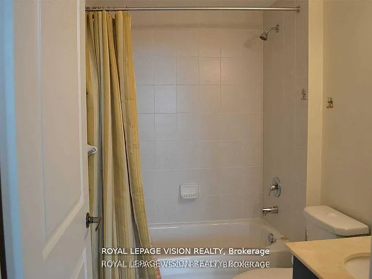 7400 Markham Rd #605 — Photo 10