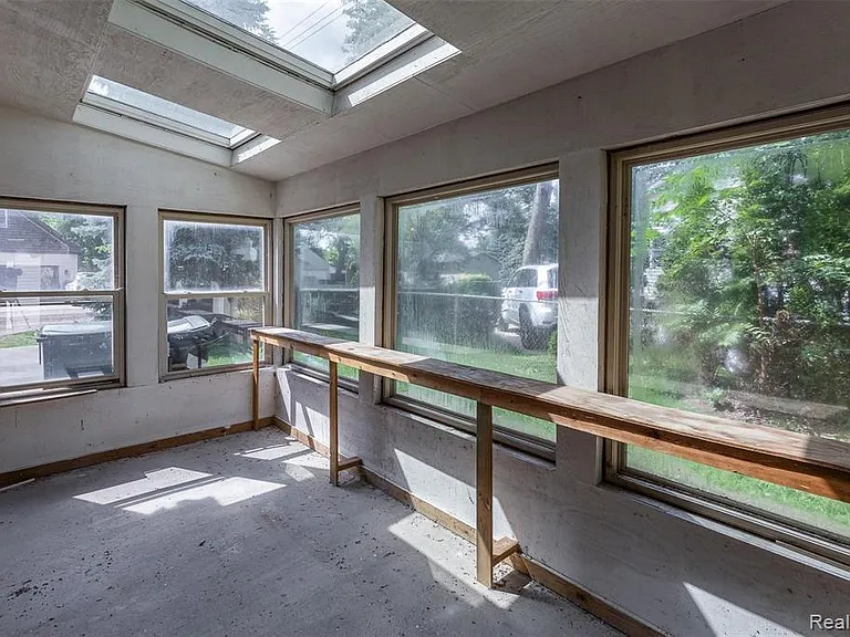 3930 Dunning Rd — Photo 48
