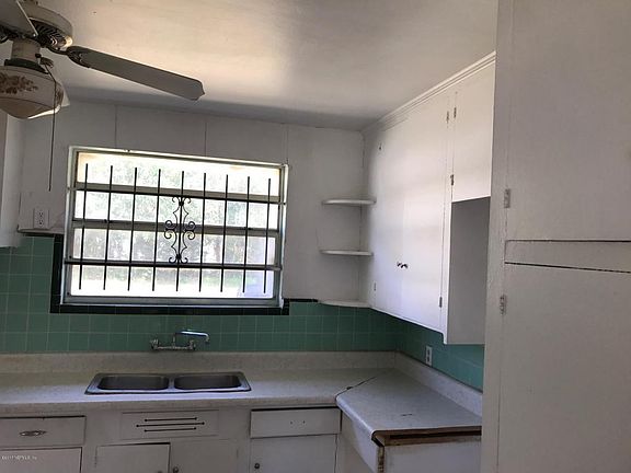 3rd image of 6341 Pennant Dr W