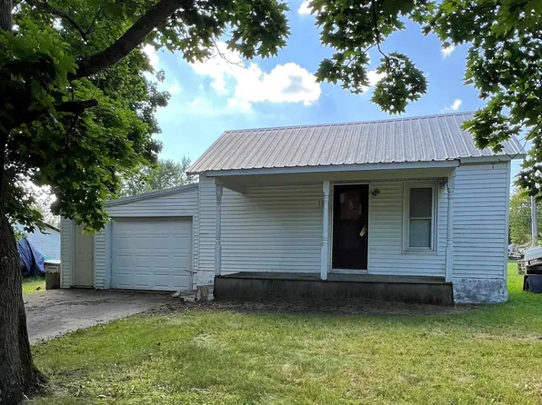 104 Monroe St S, Hazleton, IA 50641