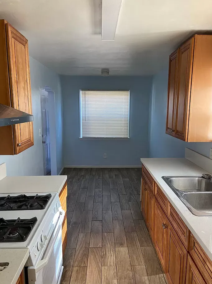 Building Photo - 120 W Ralston Ave #1