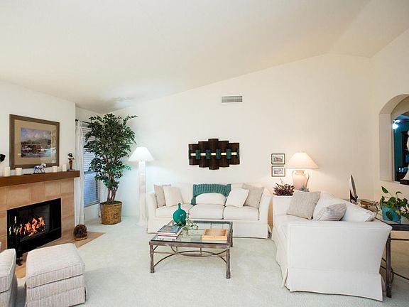 4th image of 65373 E Brassie Dr