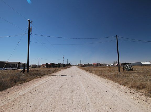 4th image of 540 Betty Lou Dr