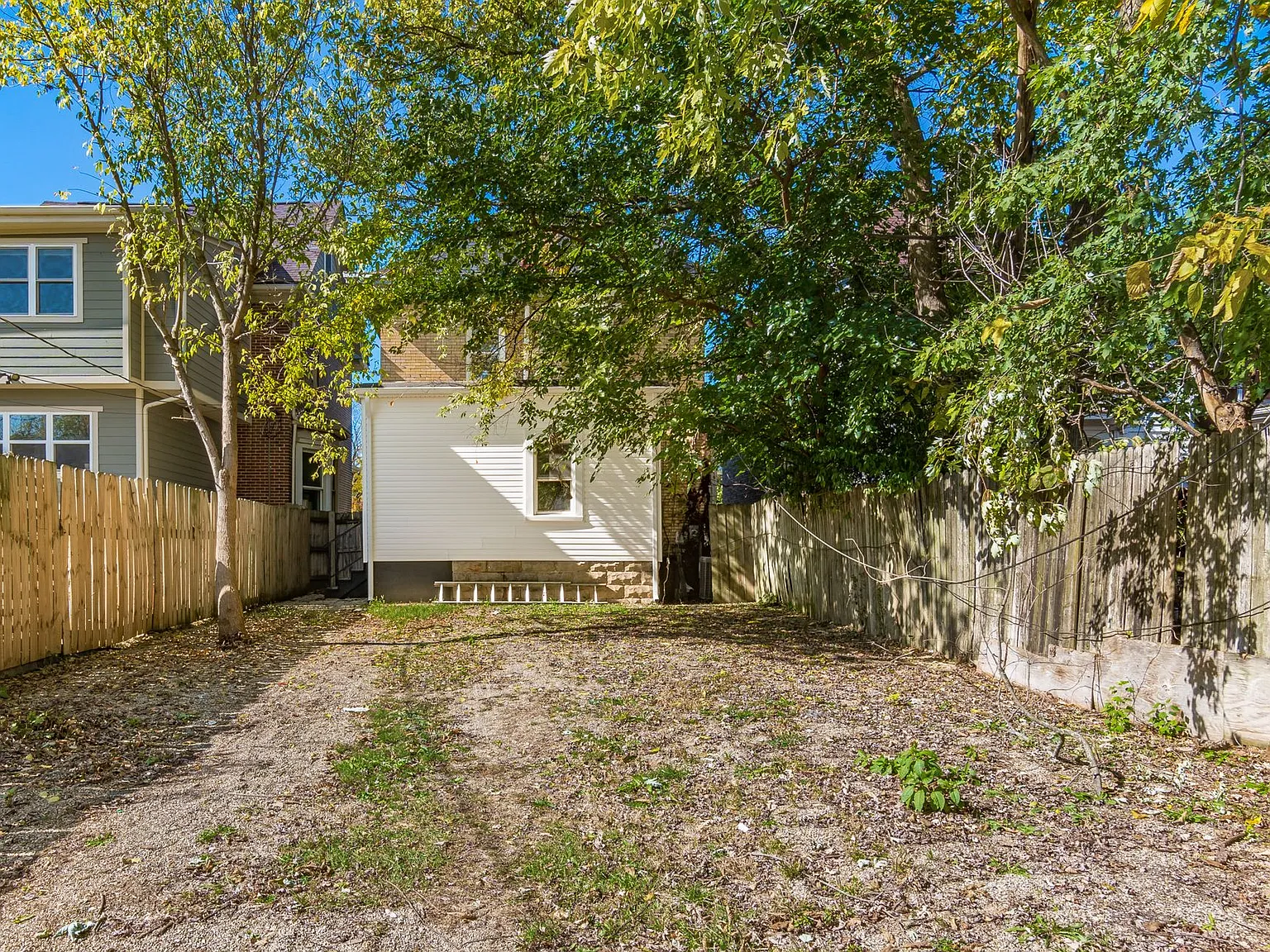 402 Woodland Ave — Photo 3