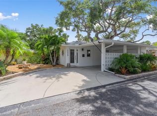 1229 Moonmist Cir #P-6, Sarasota, FL 34242