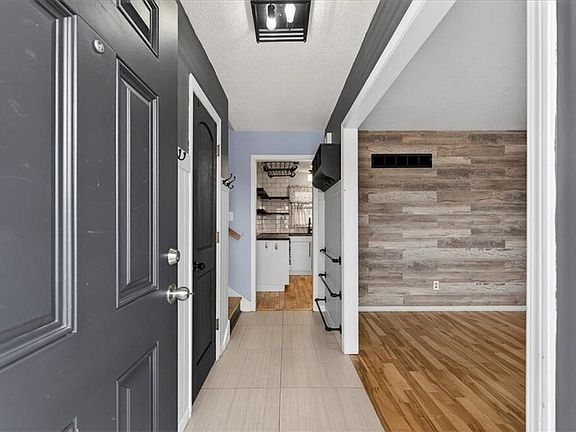 5th image of 405 Osage St