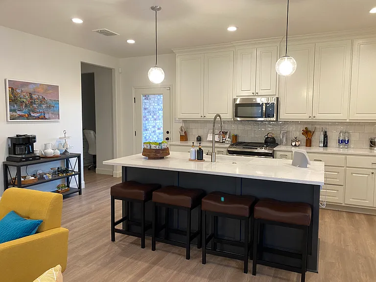 5910 Fordham St — Photo 10