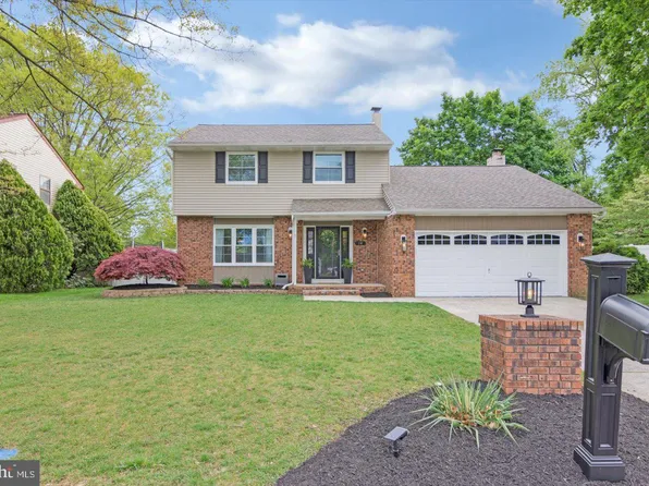 14 Maybrook Ave, Swedesboro, NJ 08085