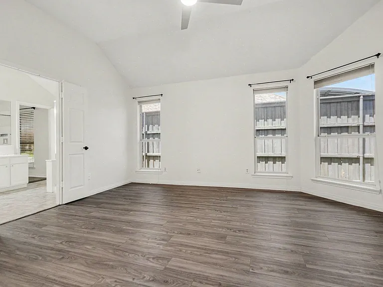 1707 Briarhollow Dr — Photo 23
