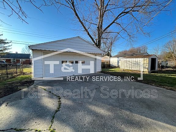 2nd image of 514 Park Dr