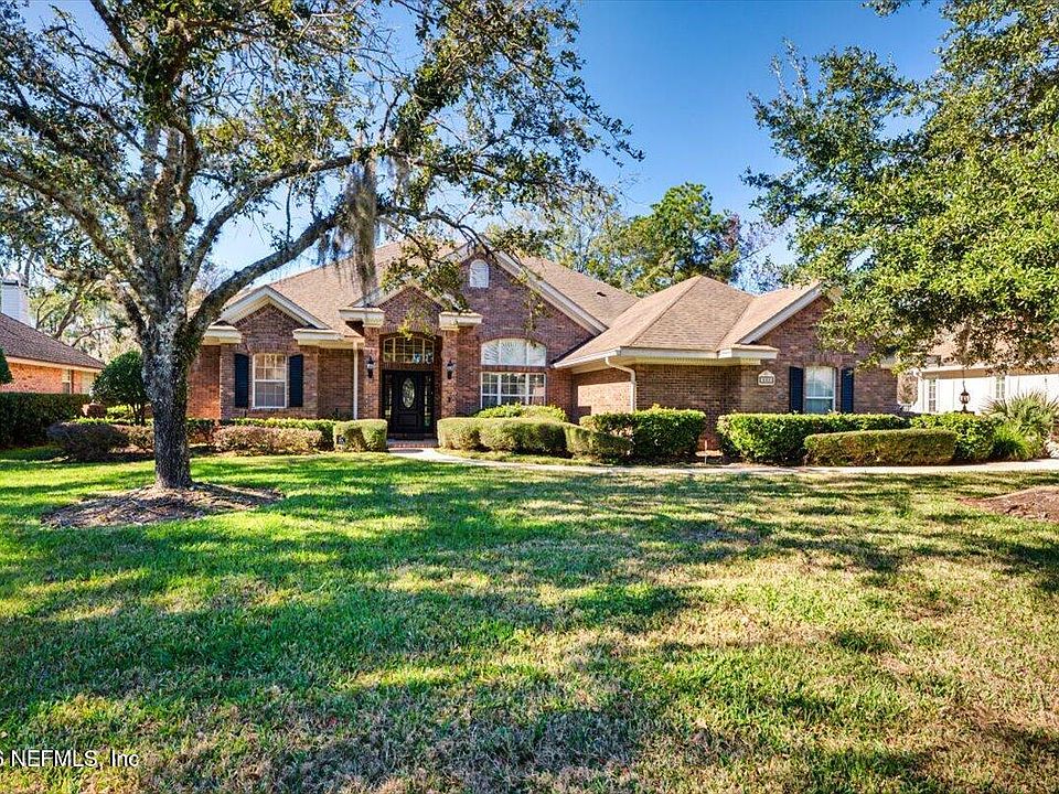 1st image of 586 THORNWOOD Lane