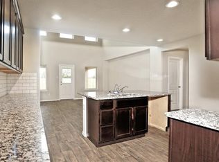 906 Bright Lotus Ln, Rosharon, TX 77583