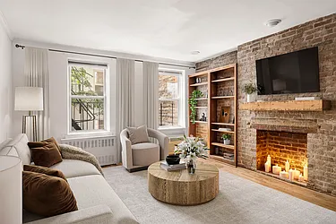323 East 21st Street, #M4