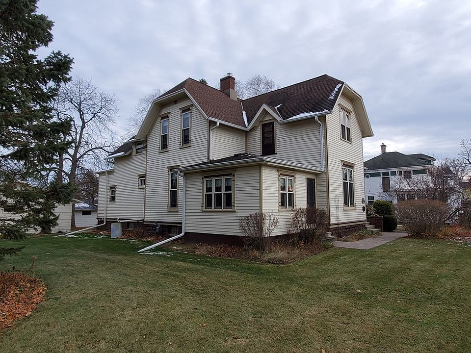 908 Milwaukee St, Kewaunee, WI 54216 Zillow