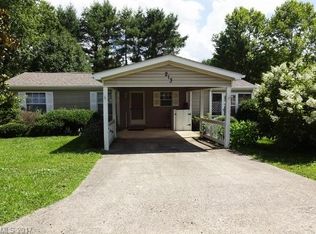 213 Misty Ln, Hendersonville, NC 28739