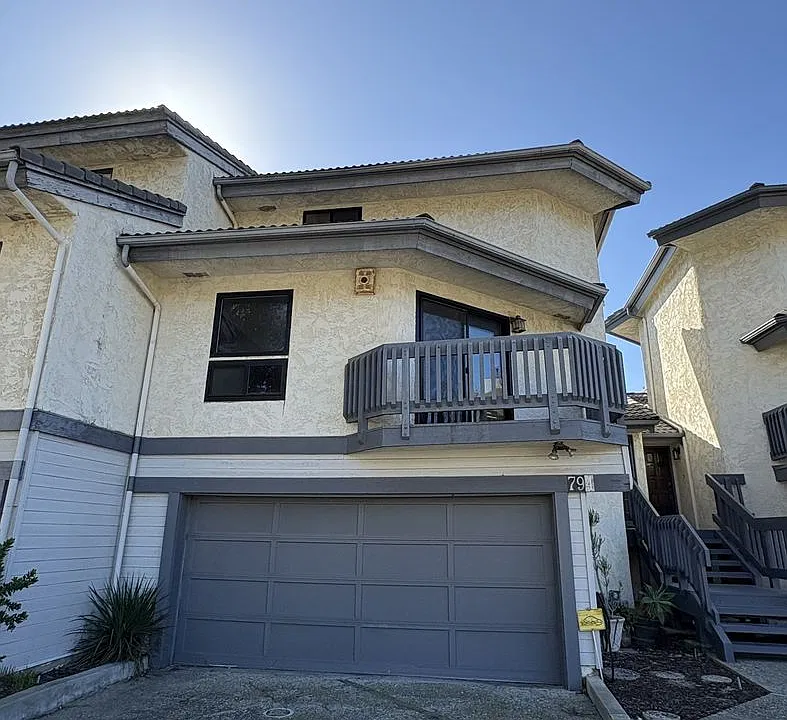 794 Summit Dr #2