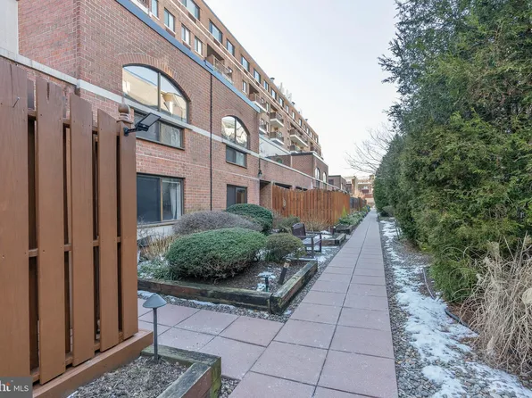 200 Lombard St #Gu6, Philadelphia, PA 19147