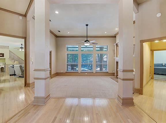 5th image of 936 Williamsburg Ln