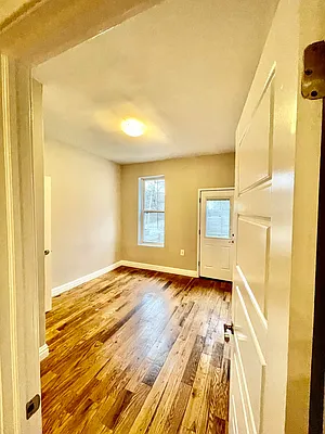 Rented by Pear NYC LLC | media 14