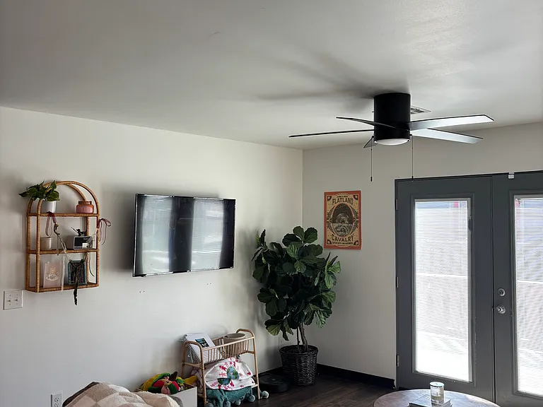 704 W 9th Ave #1/2 — Photo 4