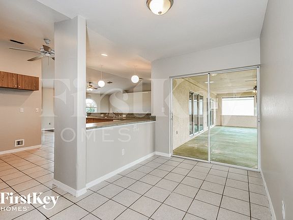 4th image of 1724 NW 15th Ter