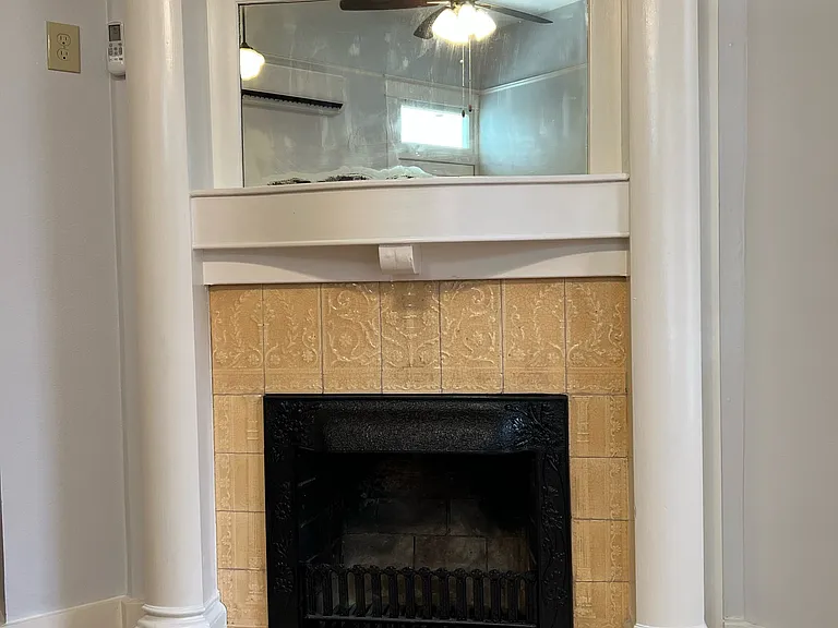 Cromwell Court — Photo 18