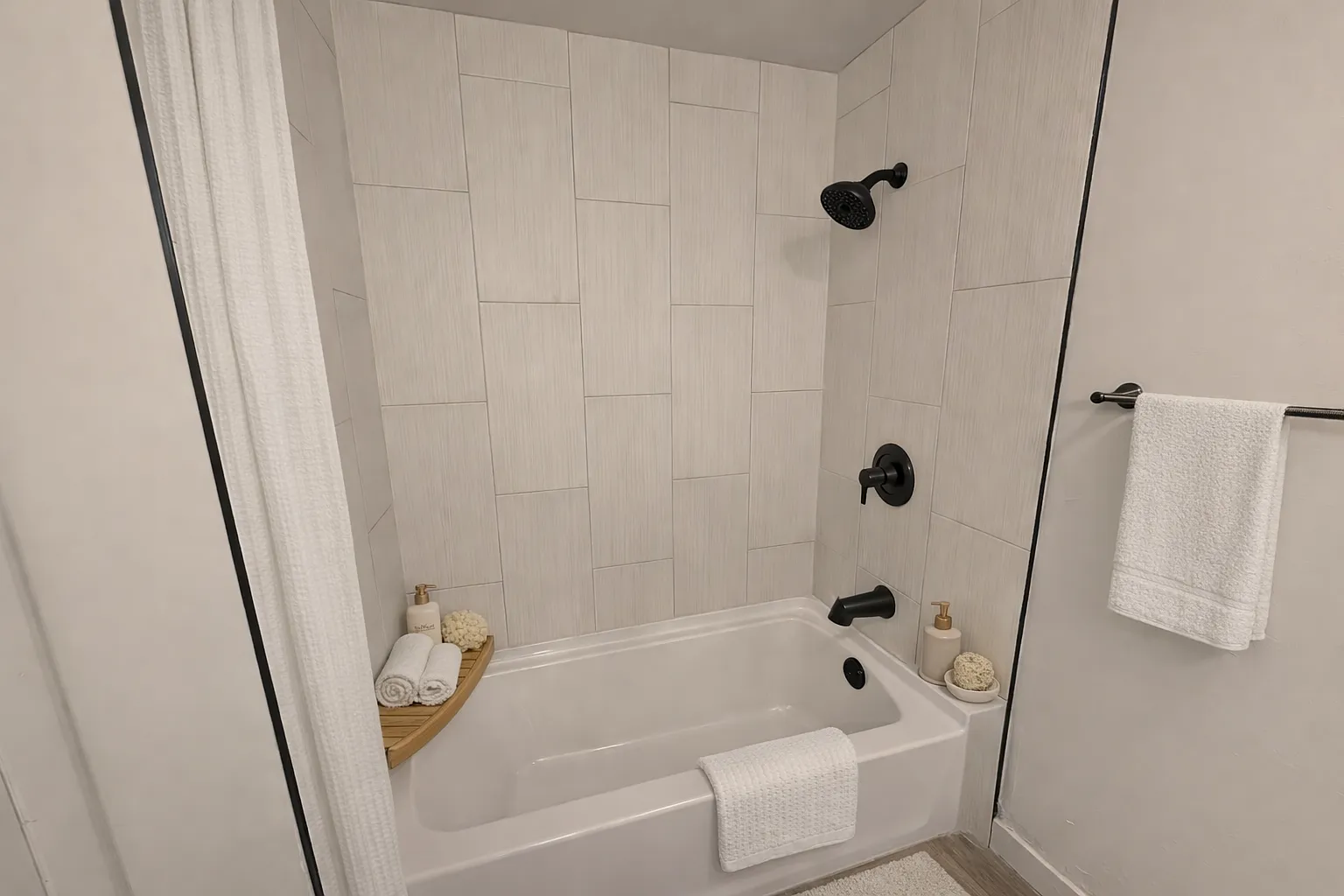 2 bed, 1084 sqft, $1,599 — Photo 4