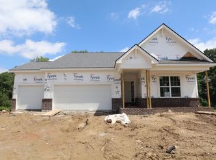 9905 Kylie Dr, Brighton, MI 48116