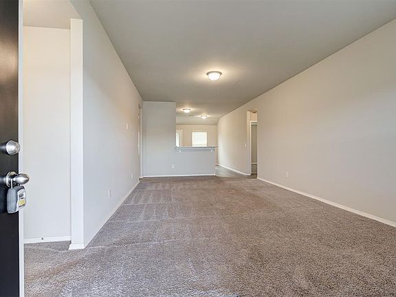 3rd image of 1429 Quartz Pl