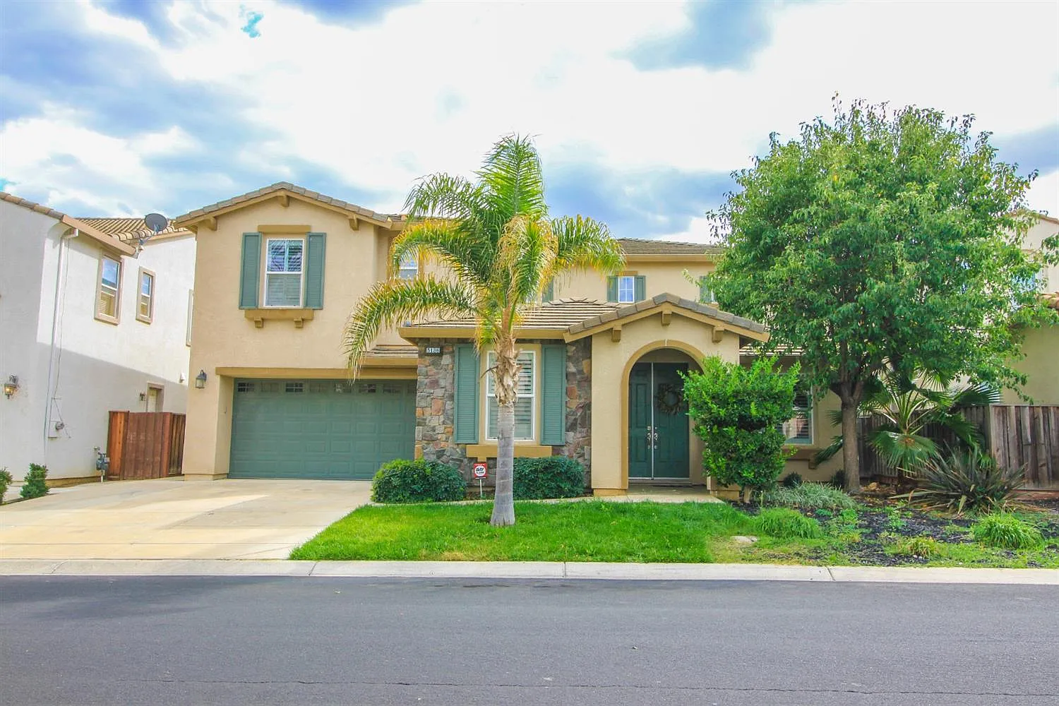 5136 Fern Ridge Cir photo 1