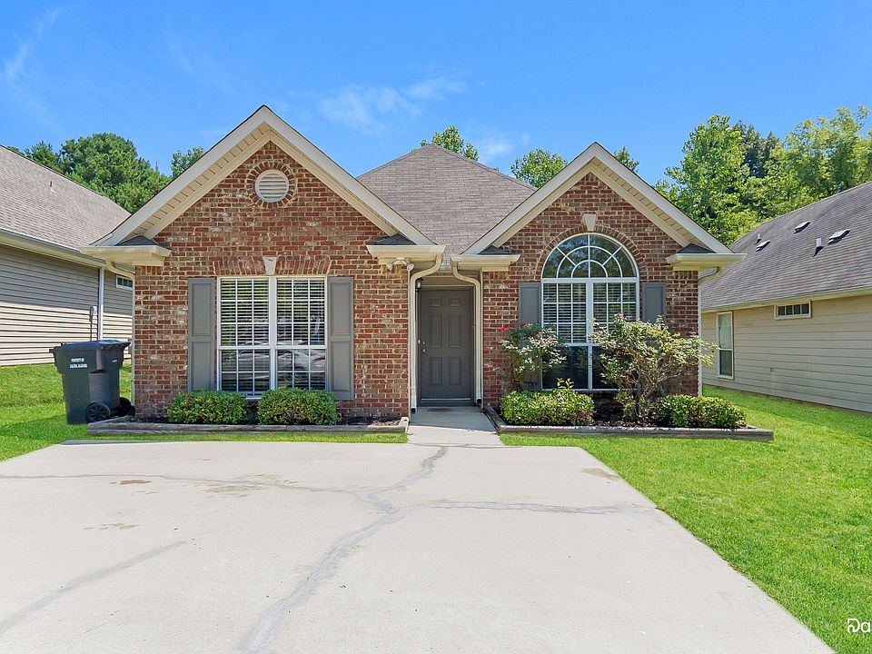 1st image of 396 Camden Cove Cir