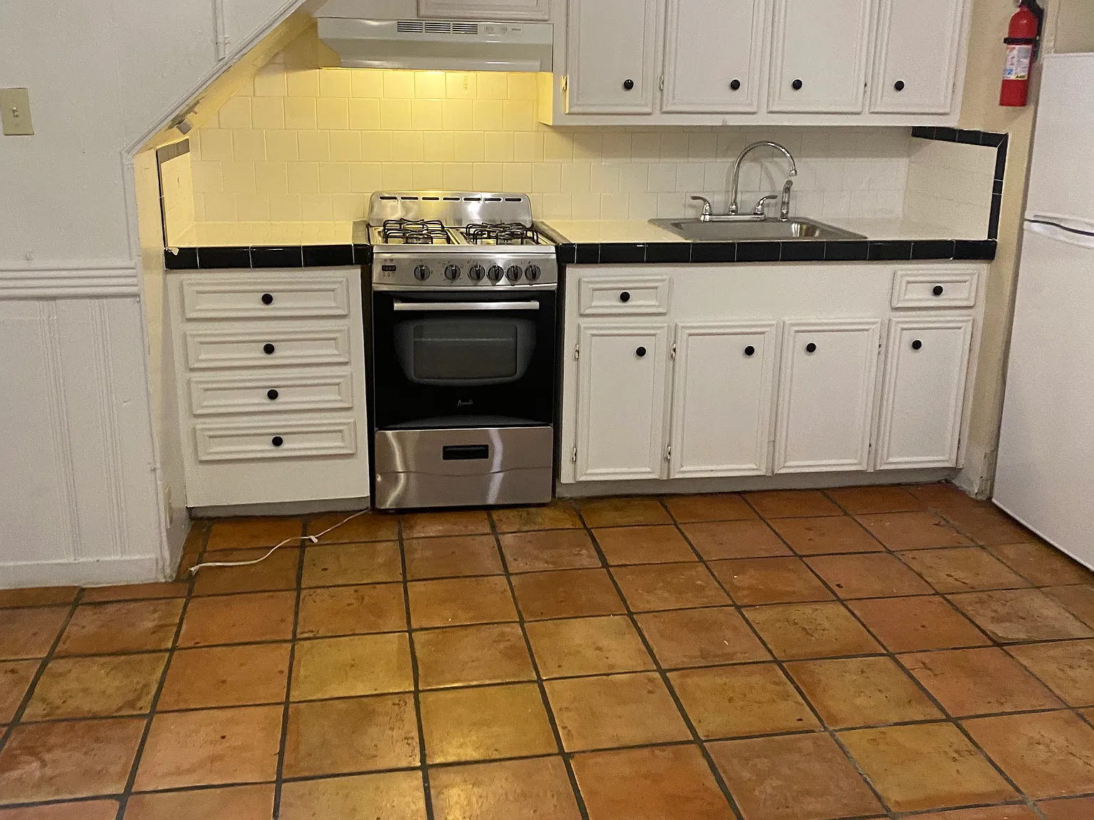 1 bed, 500 sqft, $950 — Photo 2