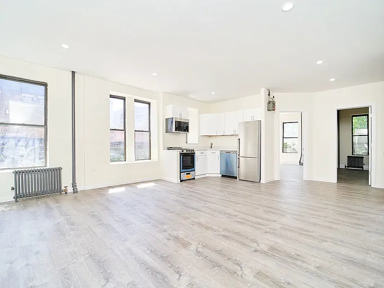 211 Avenue A #1 — Photo 3