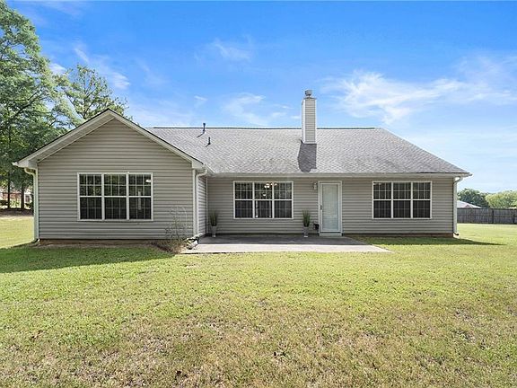 5th image of 4011 Lafayette Way