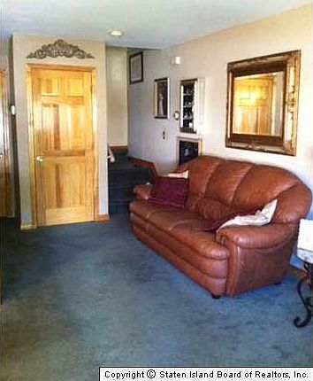 4th image of 749 Ramona Ave #A