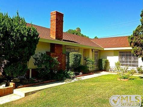 5th image of 9621 Woodley Ave