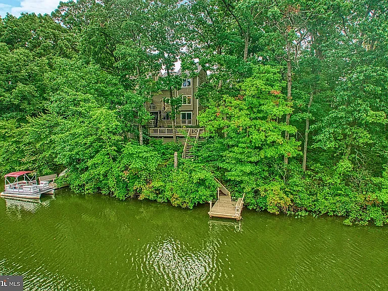 4844 Keswick Ct — Photo 11