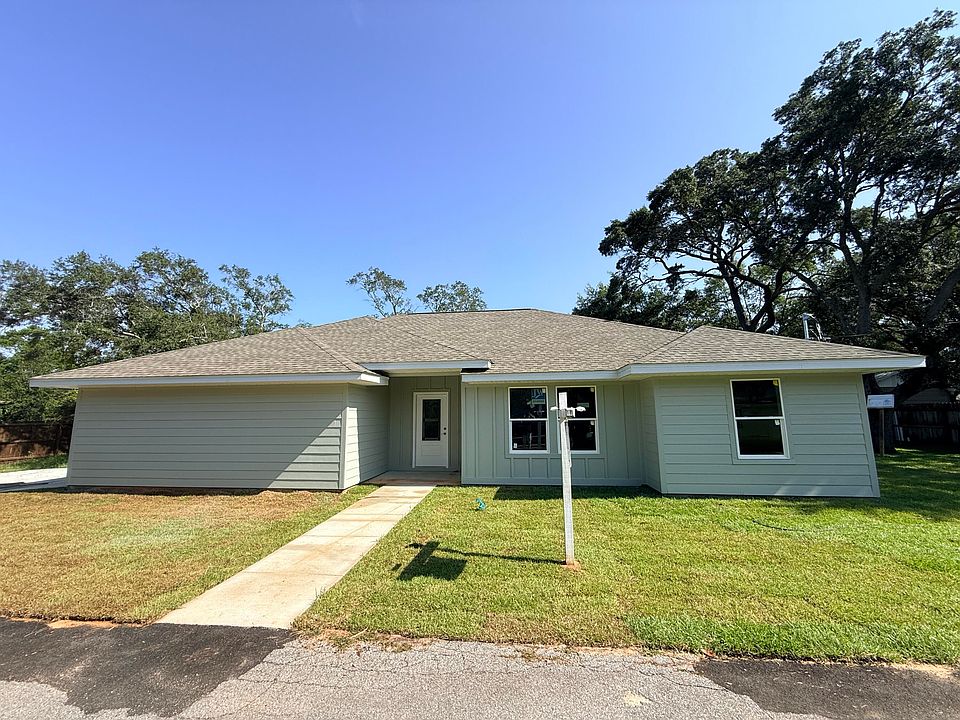 1st image of 4728 Bay Breeze Dr