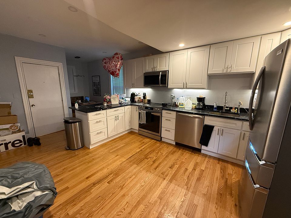 1st image of 24 Farrington Ave #1A