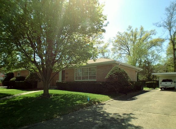 3rd image of 22 N Fairlawn Ave