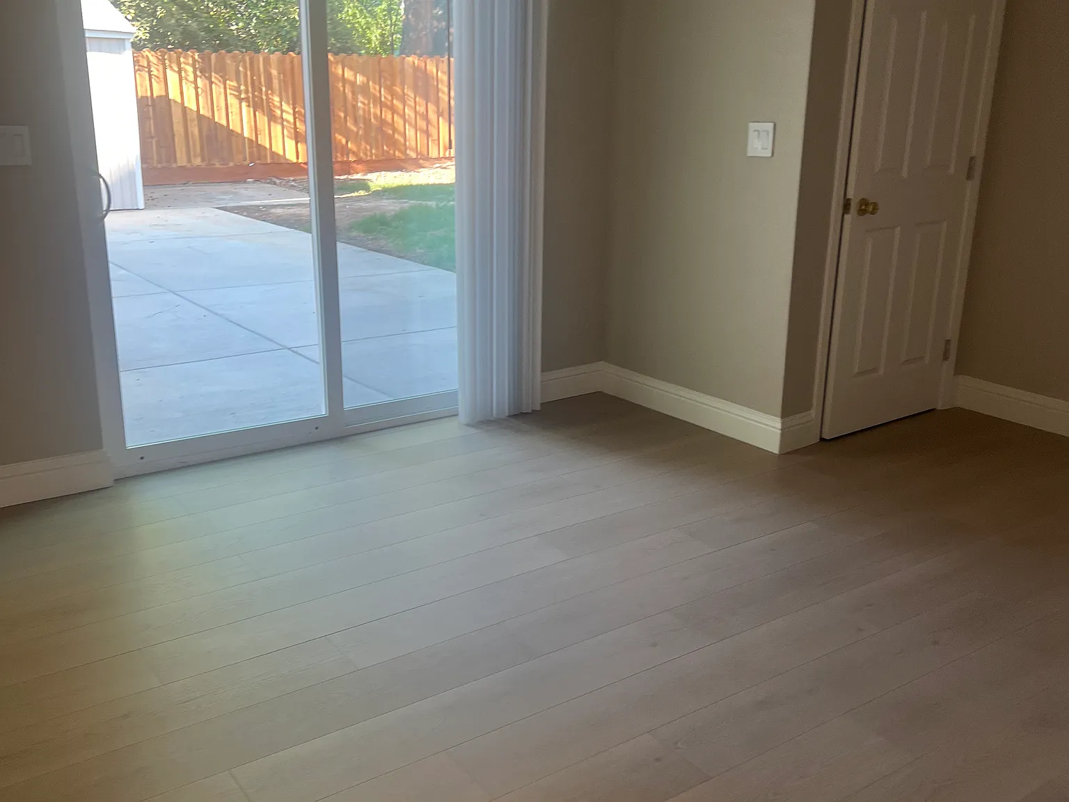 5 bed, 2157 sqft, $3,000 — Photo 4