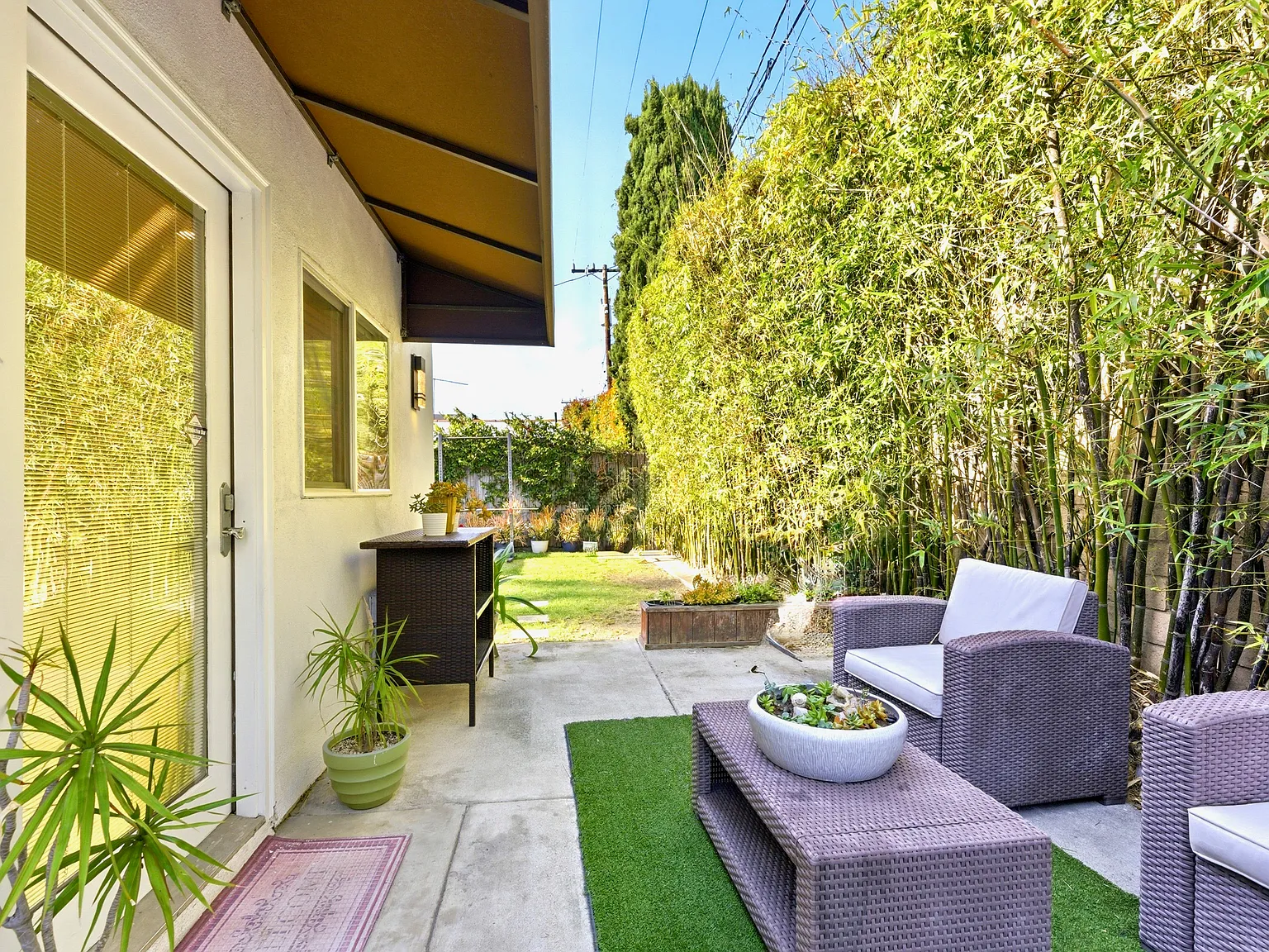 Studio, 480 sqft, $2,999 — Photo 3