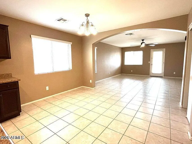 4968 S Rovey Pkwy — Photo 8