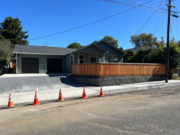 3935 D St, Eureka, CA 95503