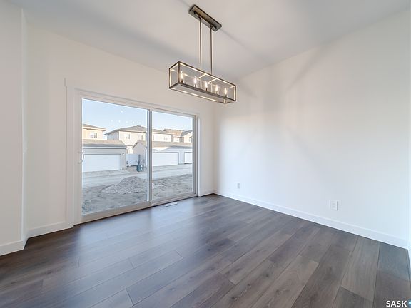3rd image of 279 Doran Way