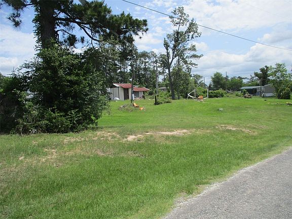 3rd image of 167 Hackberry Cove Ln