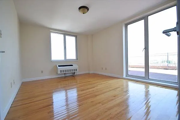 Rented by Urban Realty NYC | media 14