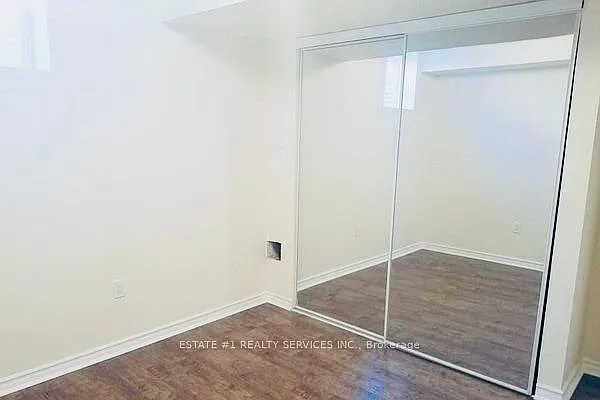 12 Locarno St #BASEMENT — Photo 10