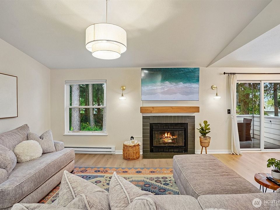 1st image of 4617 Grandview Drive W #B
